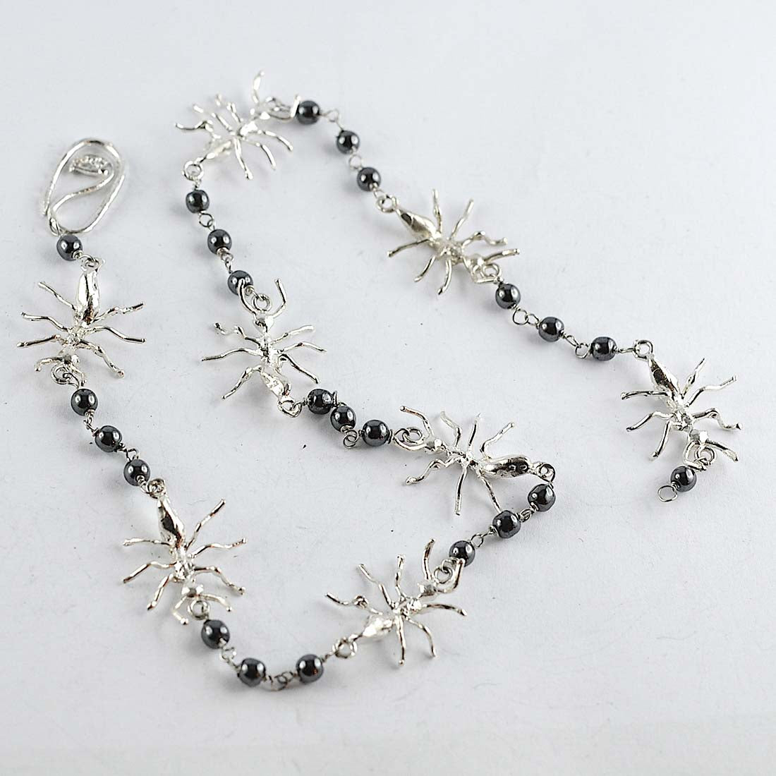Collana Formiche Animali