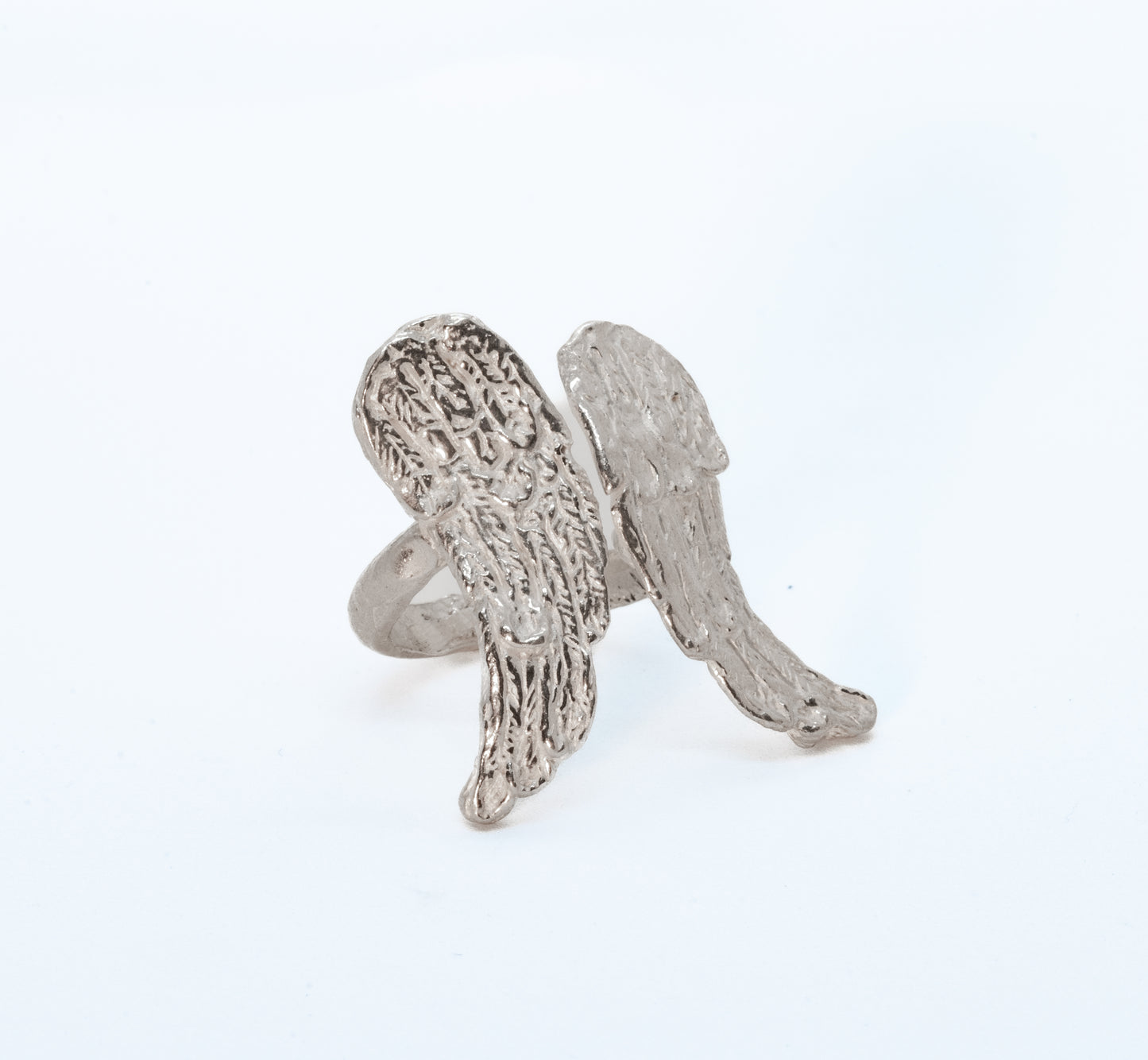 Anello Ali Roma in bronzo e argento, design elegante a forma di ali, gioiello artigianale fatto a mano